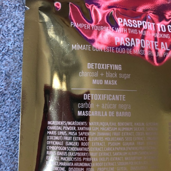 5piece Freeman beauty glow sheet masks kit with applicator & passport holder new - Picture 6 of 15